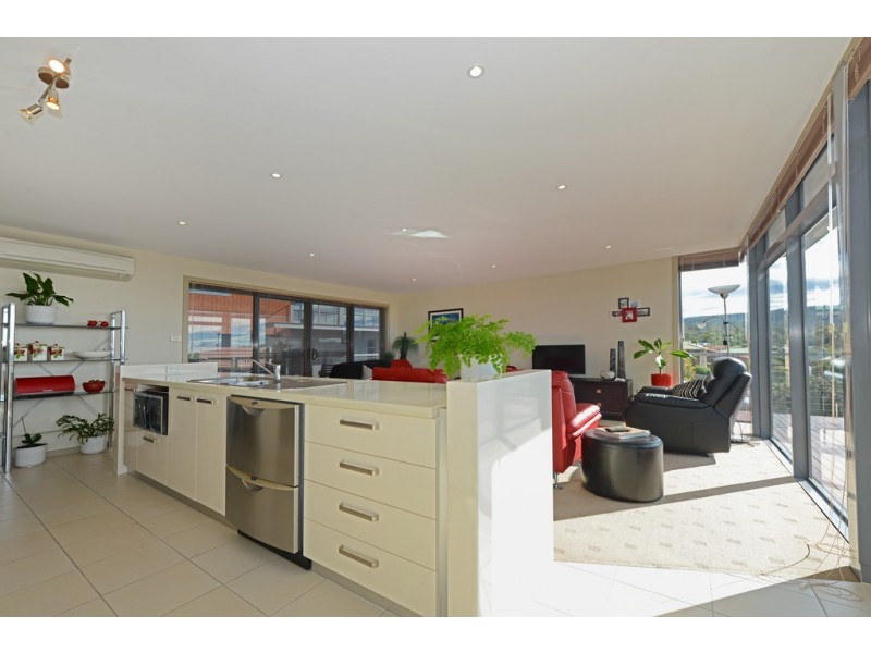 1/12 Fiani Court, Kingston TAS 7050