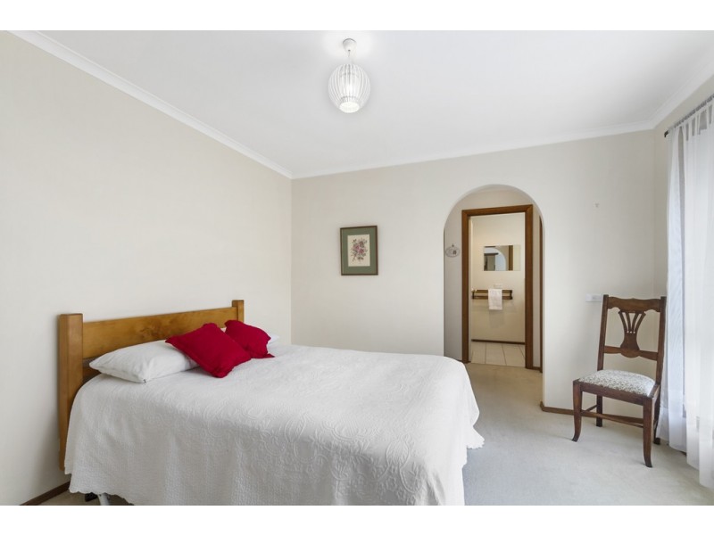 9 Dorset Drive, Kingston TAS 7050