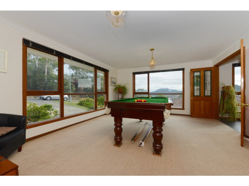 52 St Helens Street, Lindisfarne TAS 7015