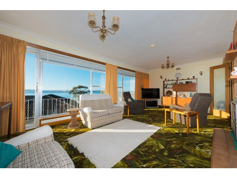 15 Baringa Road, Taroona TAS 7053