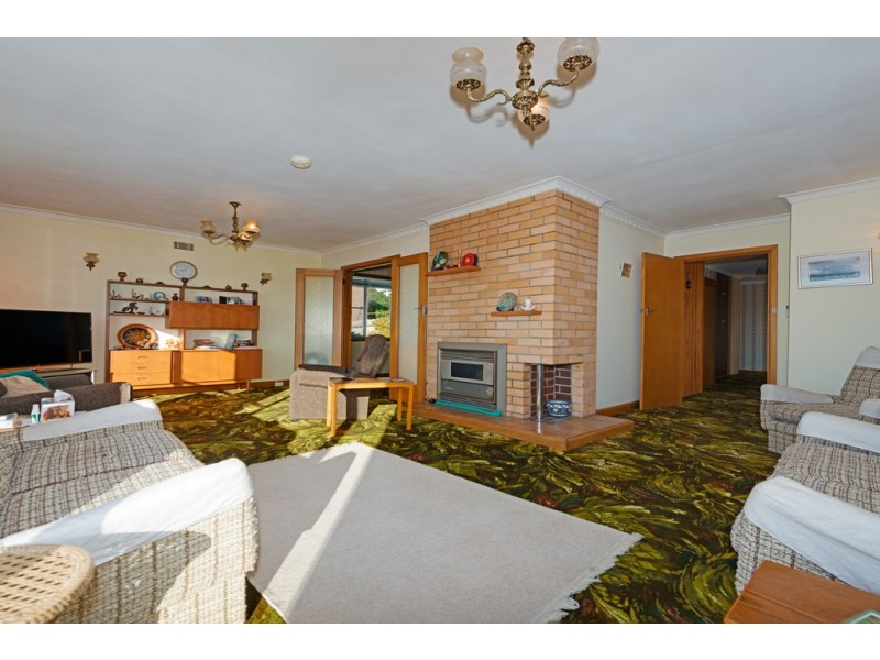 15 Baringa Road, Taroona TAS 7053