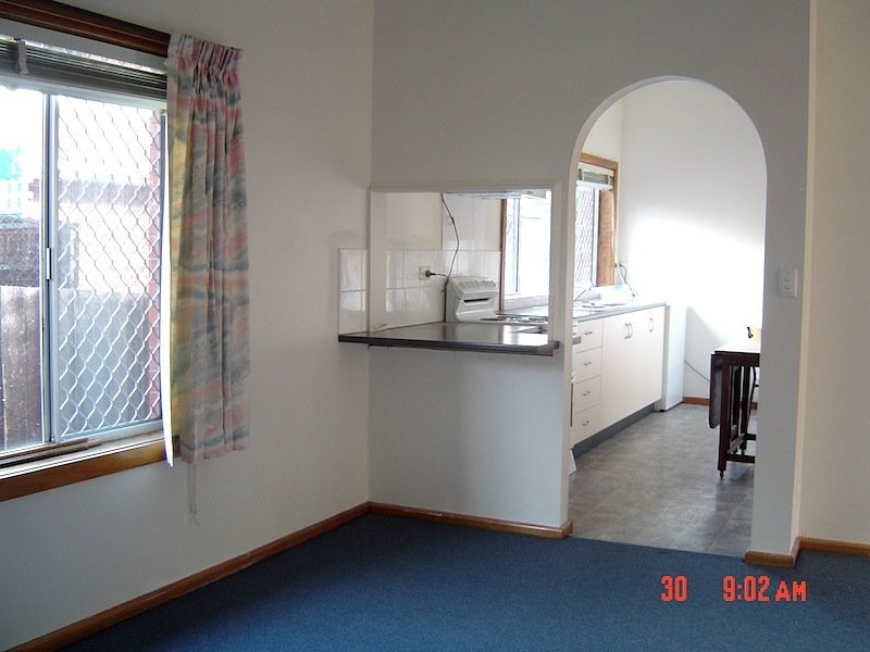 142 Augusta Road, Lenah Valley TAS 7008