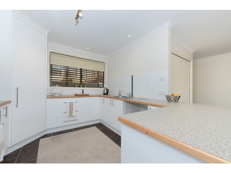 3 / 8-10 Lomandra Drive, Blackmans Bay TAS 7052