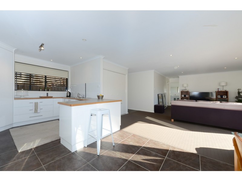 3 / 8-10 Lomandra Drive, Blackmans Bay TAS 7052