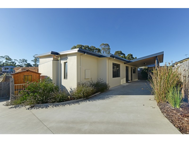 3 / 8-10 Lomandra Drive, Blackmans Bay TAS 7052