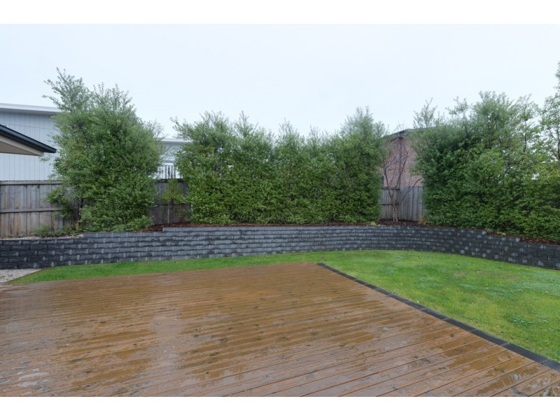 17 Brook Way, Kingston TAS 7050