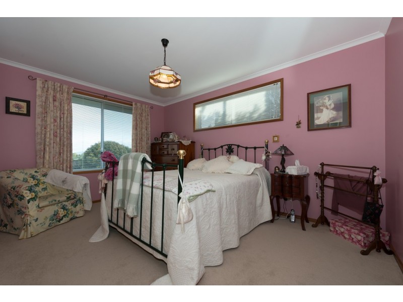 5 Celery Top Drive, Kingston TAS 7050