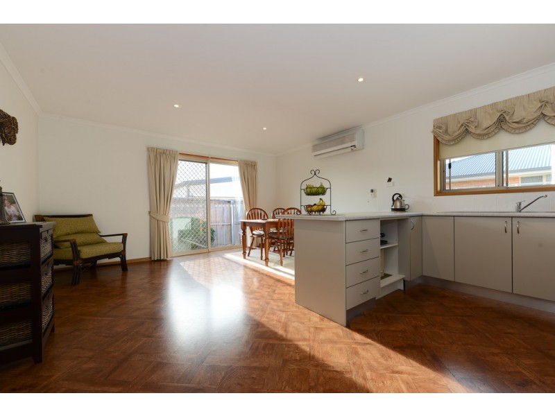 Unit 4 108 Beach Road, Margate TAS 7054