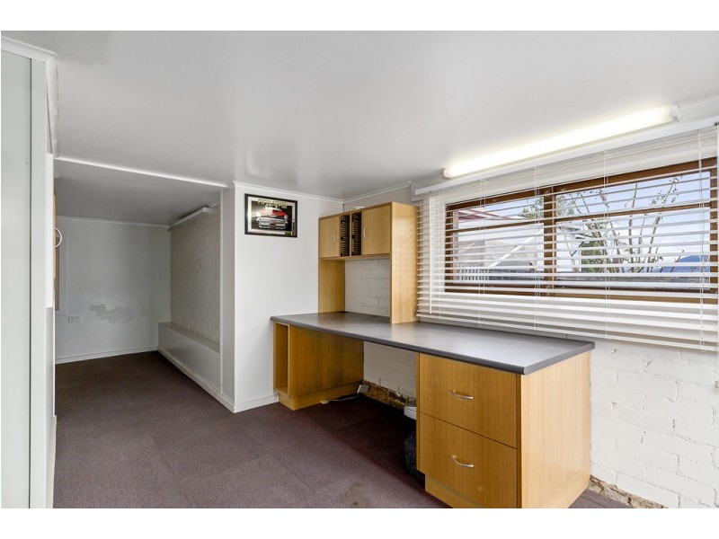 16 Haig Street, Lenah Valley TAS 7008