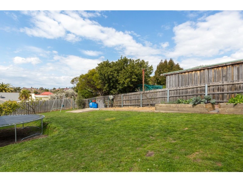 16 Haig Street, Lenah Valley TAS 7008