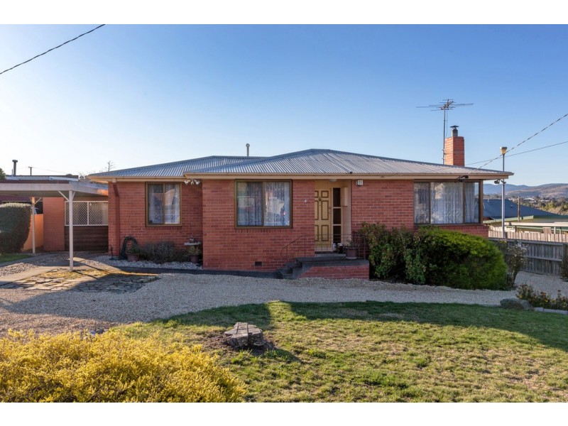 4 Eltham Place, Claremont TAS 7011