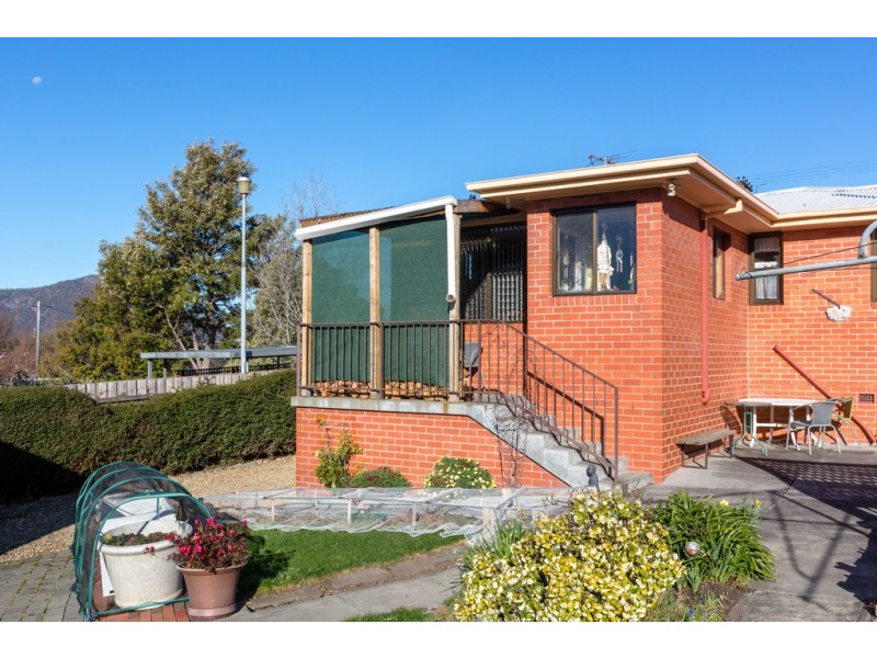 4 Eltham Place, Claremont TAS 7011