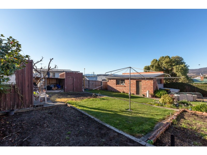 4 Eltham Place, Claremont TAS 7011