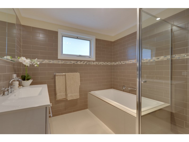 270 Leslie Road, Kingston TAS 7050