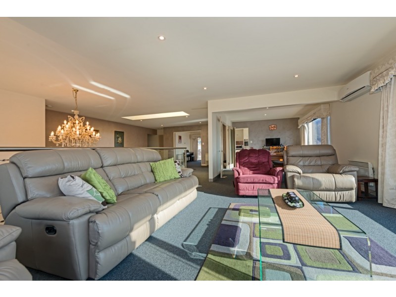 55 Rosehill Crescent, Lenah Valley TAS 7008