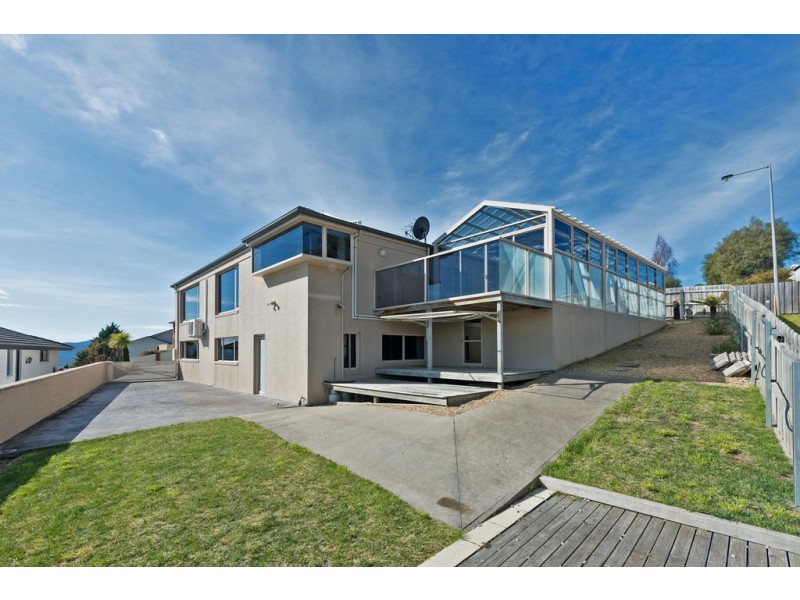 55 Rosehill Crescent, Lenah Valley TAS 7008
