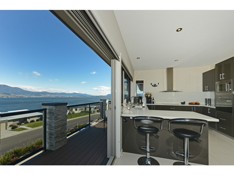 954 Oceana Drive, Tranmere TAS 7018