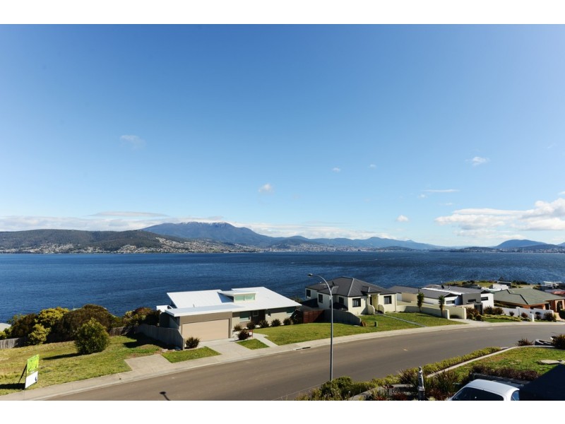 954 Oceana Drive, Tranmere TAS 7018