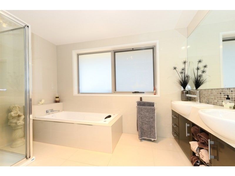 954 Oceana Drive, Tranmere TAS 7018