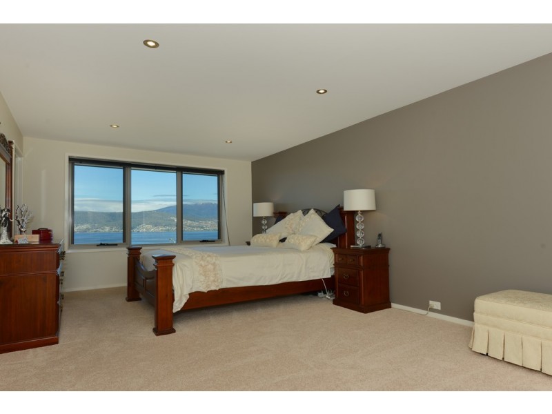 954 Oceana Drive, Tranmere TAS 7018