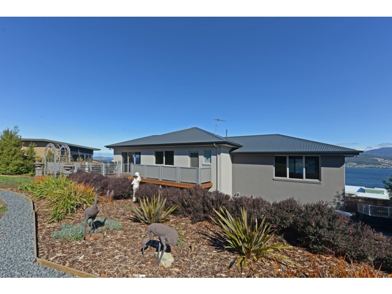 954 Oceana Drive, Tranmere TAS 7018