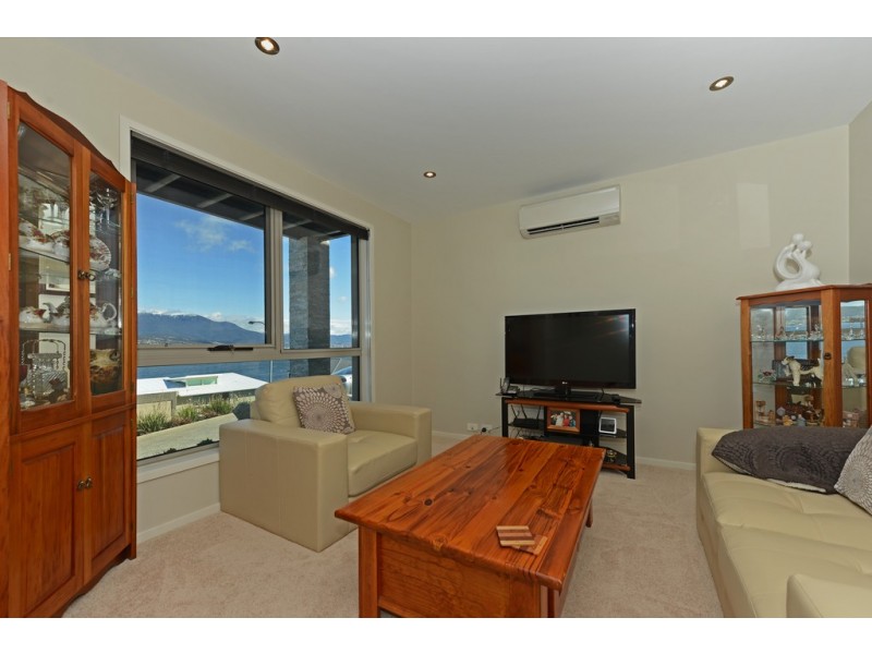 954 Oceana Drive, Tranmere TAS 7018