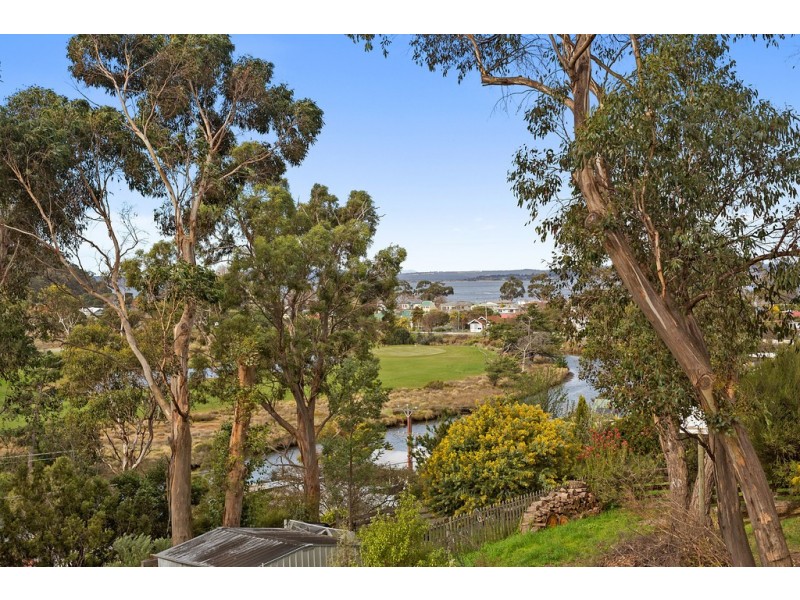 12 Roslyn Avenue, Kingston Beach TAS 7050