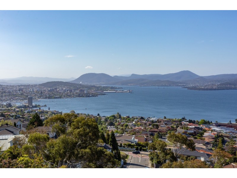 3 Lindeith Court, Sandy Bay TAS 7005