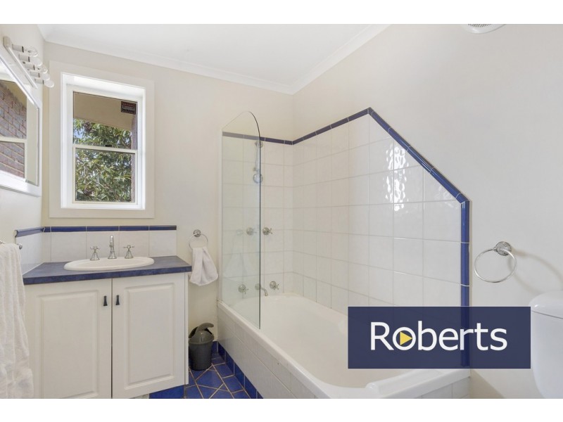 3 Lindeith Court, Sandy Bay TAS 7005