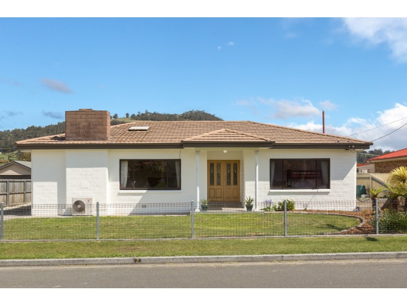 7 Oak Street, Huonville TAS 7109