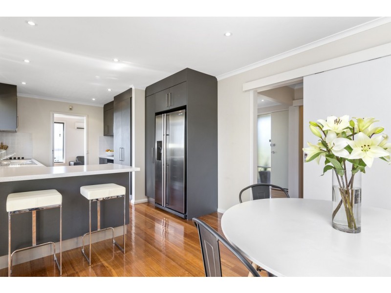 4 Kiama Place, Blackmans Bay TAS 7052