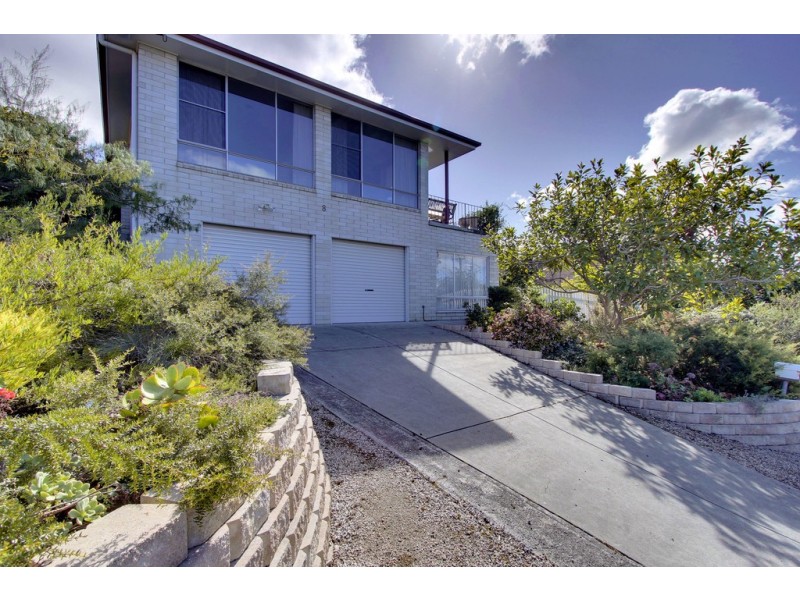 8 Kunama Drive, Kingston Beach TAS 7050