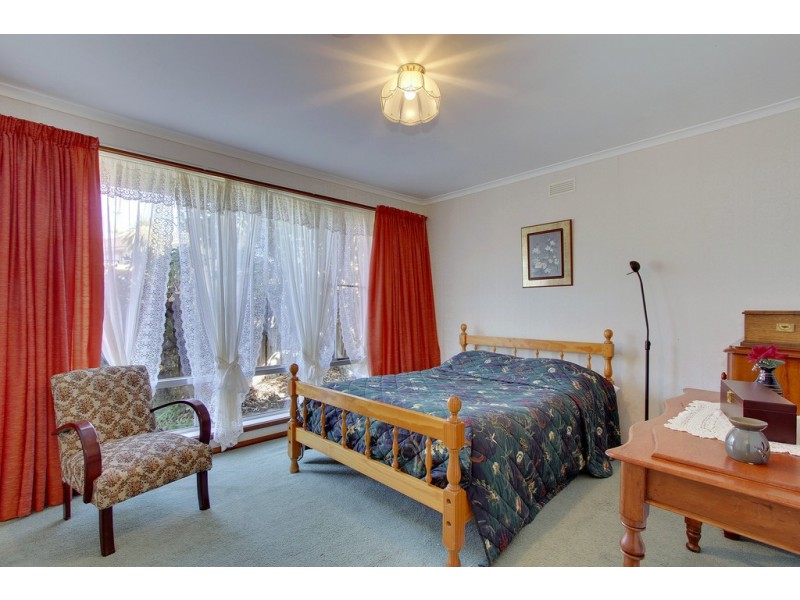 8 Kunama Drive, Kingston Beach TAS 7050