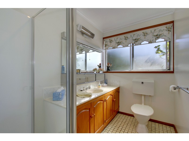 8 Kunama Drive, Kingston Beach TAS 7050