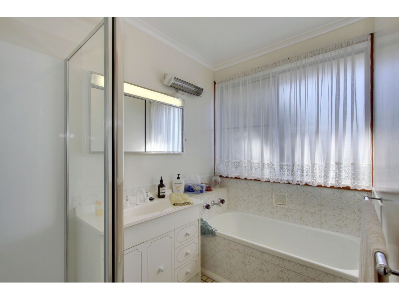8 Kunama Drive, Kingston Beach TAS 7050