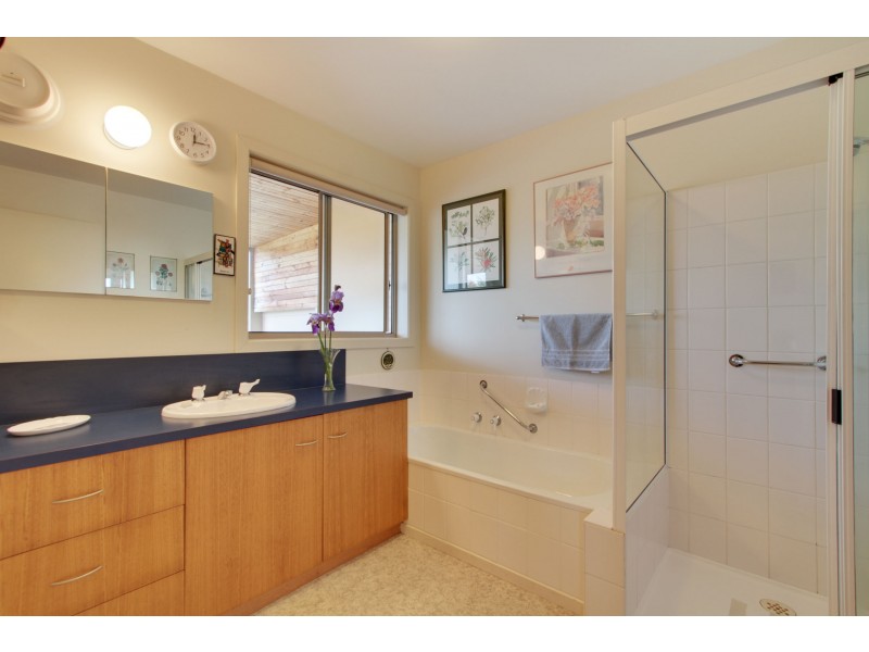 27 Scenic Drive, Kingston TAS 7050