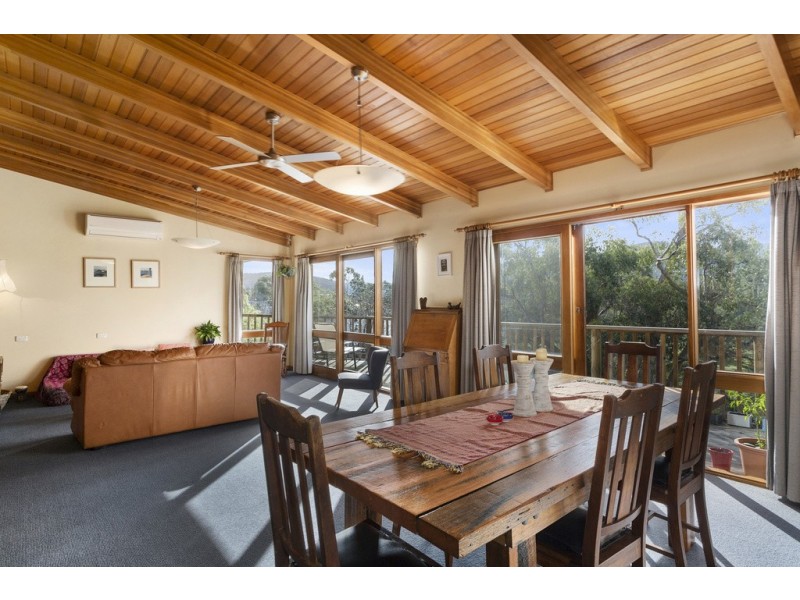10 Roslyn Avenue, Kingston Beach TAS 7050