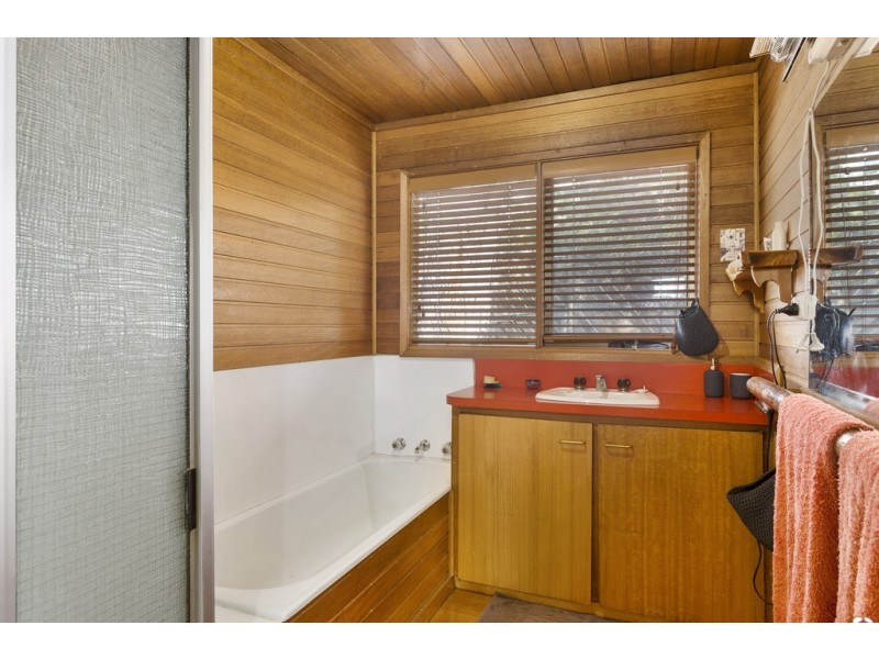10 Roslyn Avenue, Kingston Beach TAS 7050