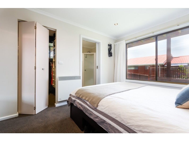 19 Amethyst Drive, Blackmans Bay TAS 7052