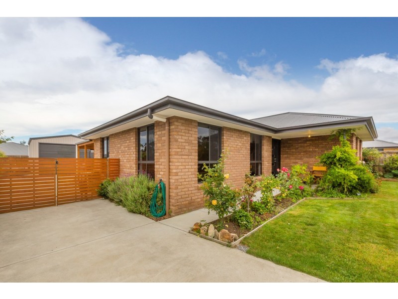 54 Incana Road, Margate TAS 7054