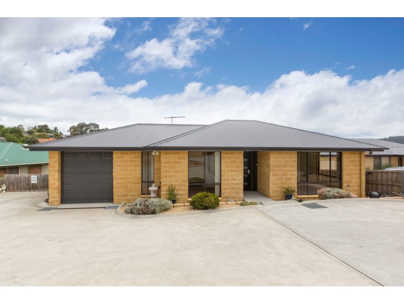 2/7 Trevally Court, Kingston TAS 7050