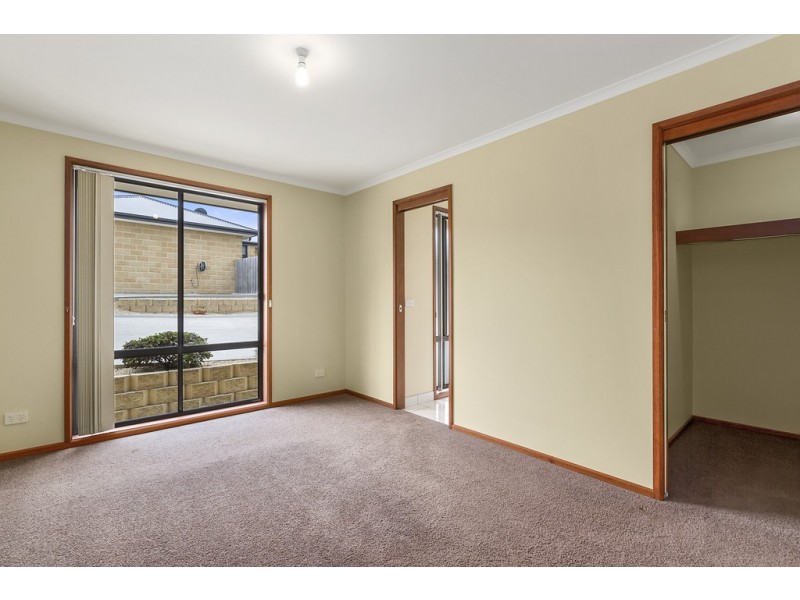 2/7 Trevally Court, Kingston TAS 7050