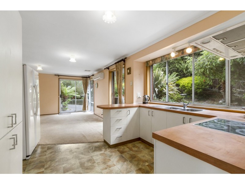 34 Woodlands Drive, Blackmans Bay TAS 7052