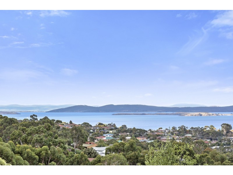 106A Crystal Downs Drive, Blackmans Bay TAS 7052