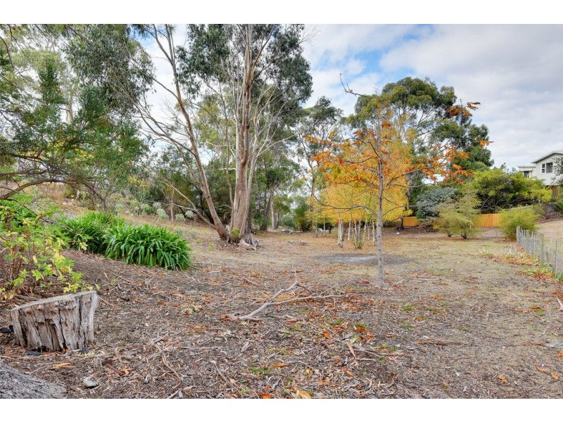 11 Nightingale Avenue, Taroona TAS 7053