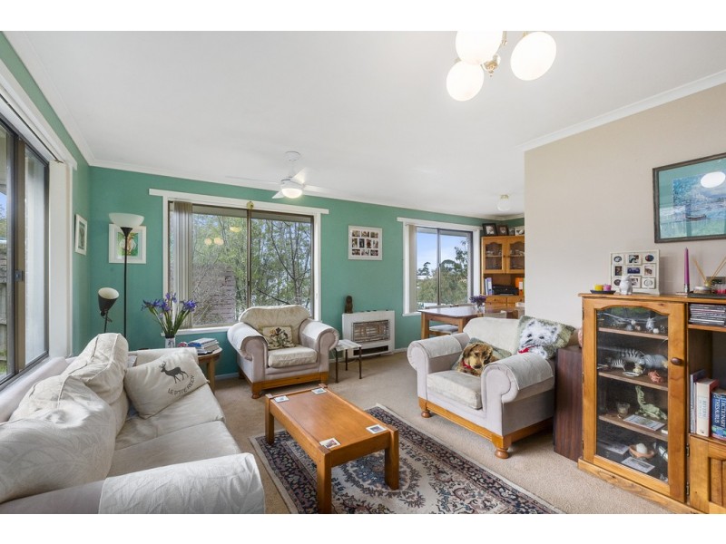 16 Mirramar Park, Blackmans Bay TAS 7052