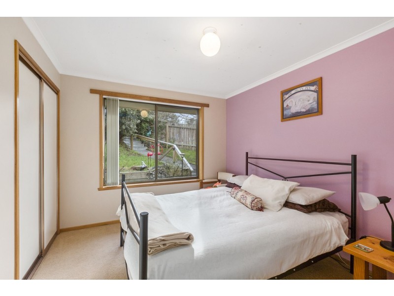 16 Mirramar Park, Blackmans Bay TAS 7052
