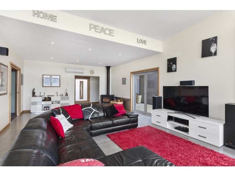 31 Staff Road, Electrona TAS 7054