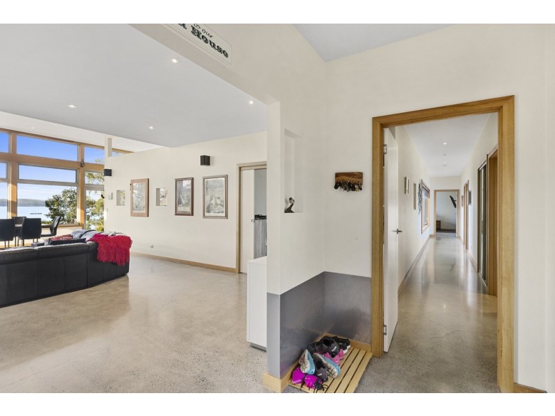 31 Staff Road, Electrona TAS 7054