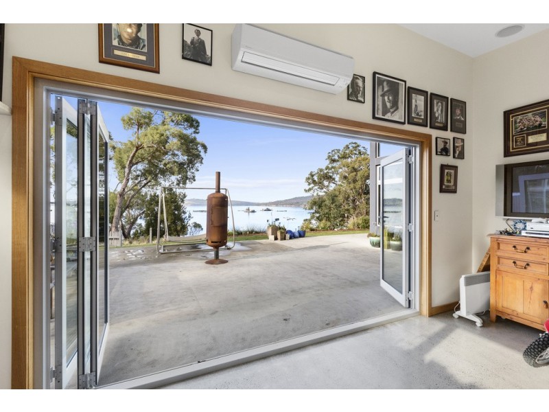 31 Staff Road, Electrona TAS 7054